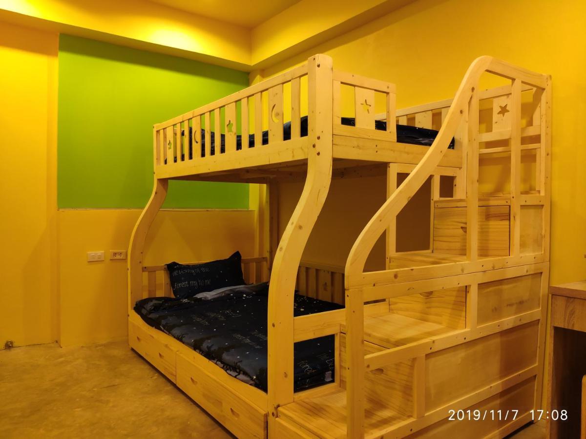 Firefly Phuket Hotel Patong Esterno foto